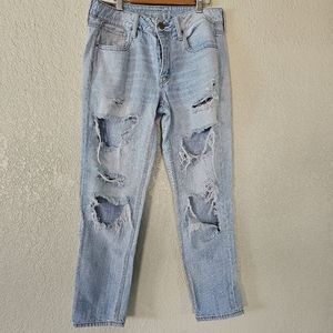 American Eagle Tomgirl Jeans Distressed Size 4 Short In Good Condition